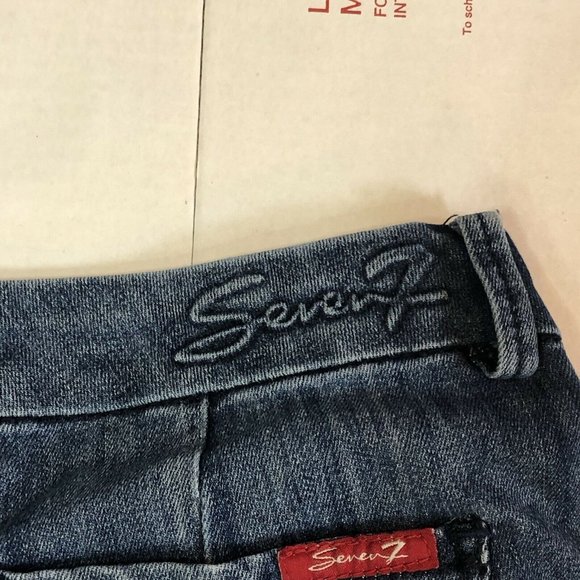 EUC Women's Seven7 Premium Denim Boot Cut Jeans Stretch Size 4 - Picture 8 of 10